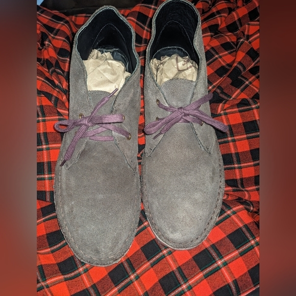 Safari boots chukka, common for safari tours in Kenya. - Picture 2 of 5